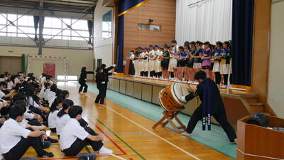 応援団による演舞披露